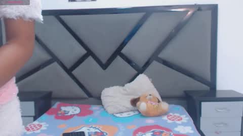 Snapshot of lilithrose69 chatting on 11/10/25, 12:37 LILI online show from 11/10/25, 12:37