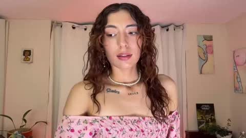 Snapshot of lilithrose_b chatting on 05/20/26, 04:07 Lele online show from 05/20/26, 04:07