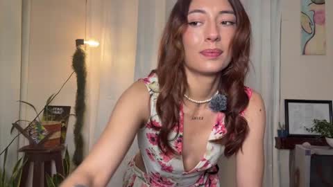 Snapshot of lilithrose_b chatting on 05/23/26, 08:40 Lele online show from 05/23/26, 08:40