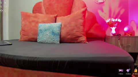Snapshot of lilithsmith__ chatting on 02/01/25, 11:21 lilithsmith__ online show from 02/01/25, 11:21