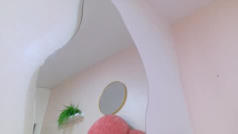 Snapshot of lilithsmith__ chatting on 10/20/25, 10:59 lilithsmith__ online show from 10/20/25, 10:59