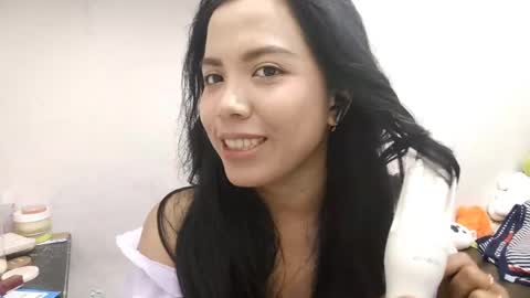 LiliyanaS online show from 04/12/26, 05:45