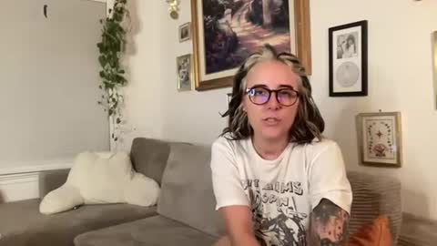 lilldaddysgirl online show from 10/03/25, 02:30