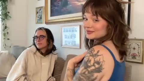 lilldaddysgirl online show from 10/25/25, 08:25