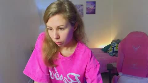 Snapshot of lill_mary chatting on 01/14/25, 02:29 Maria online show from 01/14/25, 02:29