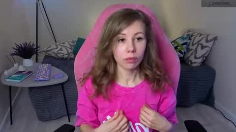 Snapshot of lill_mary chatting on 03/10/25, 04:28 Maria online show from 03/10/25, 04:28