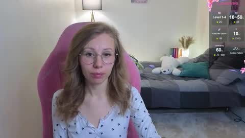 Snapshot of lill_mary chatting on 10/08/25, 02:53 Maria online show from 10/08/25, 02:53