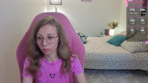 Snapshot of lill_mary chatting on 10/24/25, 03:14 Maria online show from 10/24/25, 03:14