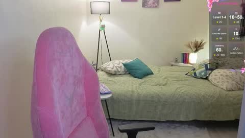 Snapshot of lill_mary chatting on 11/05/25, 04:12 Maria online show from 11/05/25, 04:12