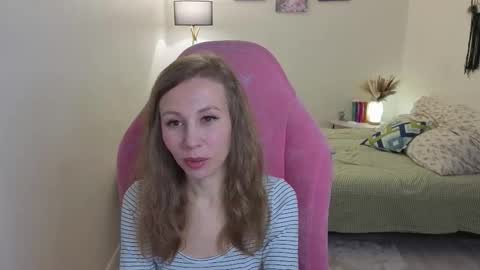 Snapshot of lill_mary chatting on 11/06/25, 03:18 Maria online show from 11/06/25, 03:18