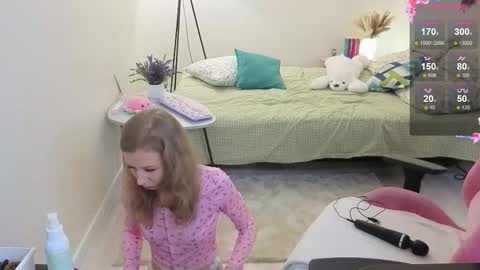 Snapshot of lill_mary chatting on 11/07/25, 02:33 Maria online show from 11/07/25, 02:33