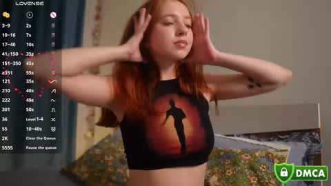 Snapshot of lilla_cutie chatting on 09/10/25, 06:13 Lilla online show from 09/10/25, 06:13