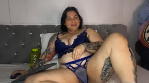 Snapshot of lillebbw_sweet chatting on 03/31/26, 01:44 lille online show from 03/31/26, 01:44