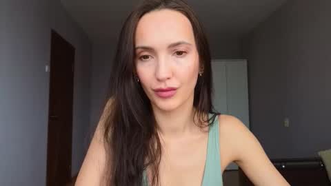 Lillian online show from 02/05/26, 09:14