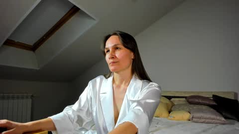 lillian_white1 online show from 01/29/25, 01:17