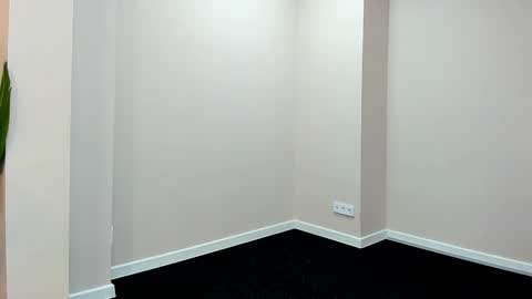 lillian_white1 online show from 02/28/25, 11:25