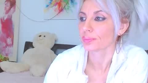 Lara online show from 01/31/26, 10:52