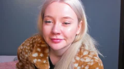 lillie_berry online show from 04/12/26, 04:28