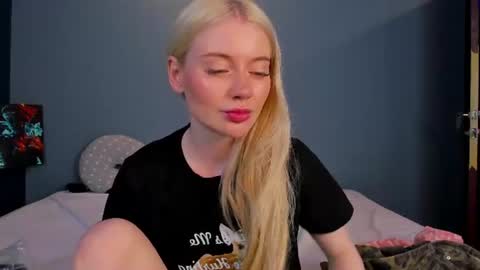 lillie_berry online show from 07/04/26, 05:24