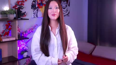 Snapshot of lillie_sun chatting on 06/17/26, 02:29 lillie_sun online show from 06/17/26, 02:29