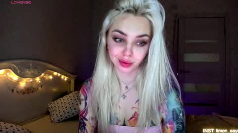 LilliMoore online show from 05/30/26, 11:24