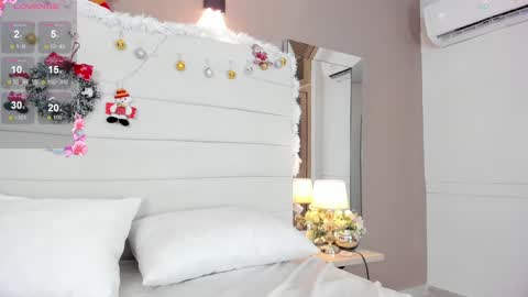 Snapshot of lilly_2809_ chatting on 12/29/24, 04:05 Lizeth follow me in my igimlilycute 3 online show from 12/29/24, 04:05