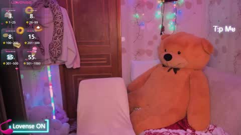 Lilly  online show from 03/01/25, 02:48