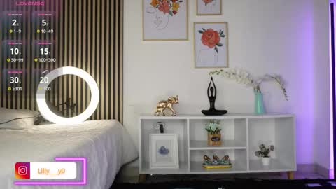 Sofia online show from 11/11/25, 12:27