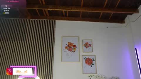 Sofia online show from 11/16/25, 12:44