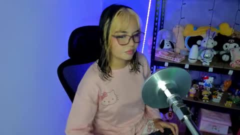 Lilly  online show from 10/25/25, 02:41