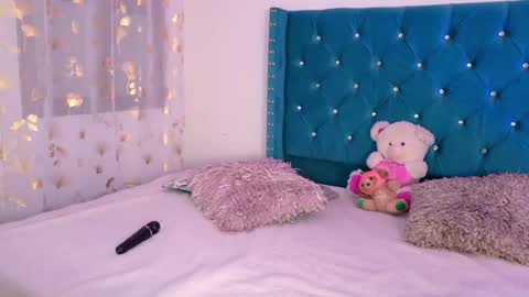Lilly Peach online show from 05/07/26, 04:07