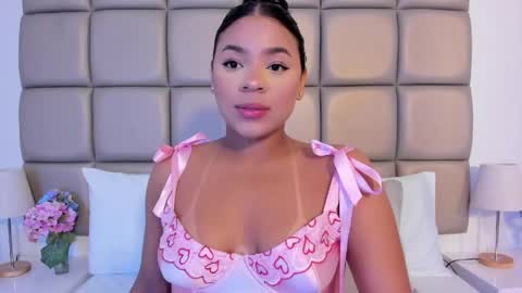 Snapshot of lilly_williamss chatting on 05/07/26, 08:36 Lilly online show from 05/07/26, 08:36