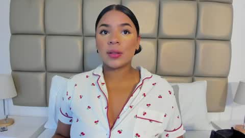Snapshot of lilly_williamss chatting on 05/11/26, 03:34 Lilly online show from 05/11/26, 03:34