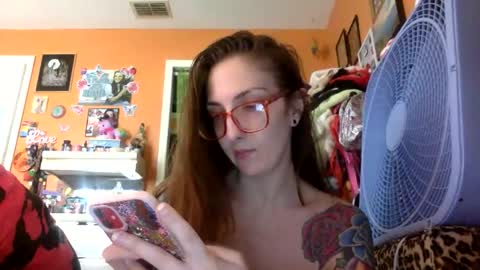 hi guys im back on here 3 online show from 03/06/26, 07:21