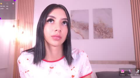 Lilly Thompson  online show from 02/02/25, 11:00