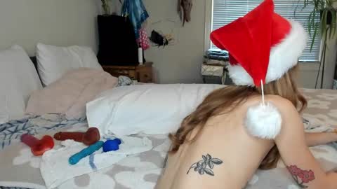 Daisy Bby online show from 12/23/24, 09:08