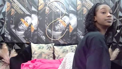 Snapshot of lilmissbaddiexxx chatting on 10/15/25, 06:08 lilmissbaddiexxx online show from 10/15/25, 06:08