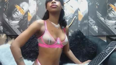 Snapshot of lilmissbaddiexxx chatting on 05/30/26, 07:00 lilmissbaddiexxx online show from 05/30/26, 07:00