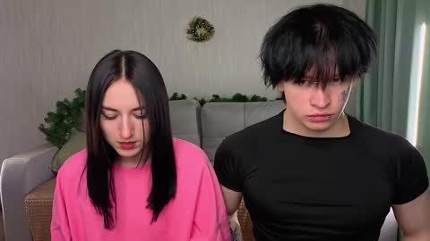 Snapshot of lilo_meow chatting on 12/19/25, 03:30 Kris Lilo online show from 12/19/25, 03:30