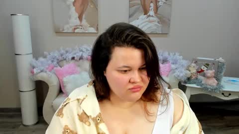 Snapshot of lilolewins chatting on 01/08/25, 03:39 LiloLewins online show from 01/08/25, 03:39