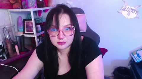 Snapshot of lilomoon69 chatting on 01/11/25, 03:44 Lilo online show from 01/11/25, 03:44