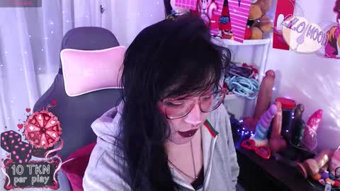 Lilo  online show from 02/16/26, 01:29