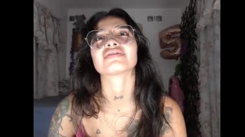 Snapshot of lilpalacio chatting on 12/11/24, 10:49 lil palacio online show from 12/11/24, 10:49