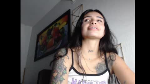 Snapshot of lilpalacio chatting on 02/01/25, 03:52 lil palacio online show from 02/01/25, 03:52
