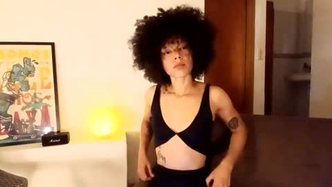 Snapshot of lilpaula_xo chatting on 08/09/26, 12:45 Paulina xoxo online show from 08/09/26, 12:45
