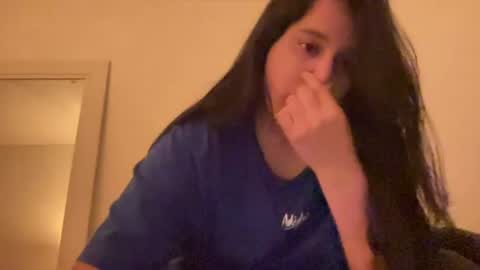Snapshot of lilprincessxoxo_ chatting on 06/17/26, 02:25 lilprincessxoxo_ online show from 06/17/26, 02:25
