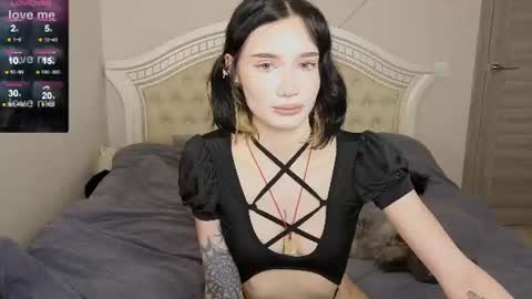Snapshot of lilpupsonish chatting on 07/04/26, 04:51 Jesse and Grace online show from 07/04/26, 04:51