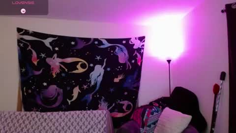 Luna online show from 07/05/26, 04:19