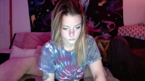 Luna online show from 07/26/26, 03:04