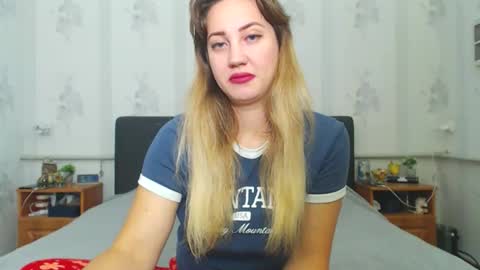 lilu_cute25 online show from 11/15/25, 10:37